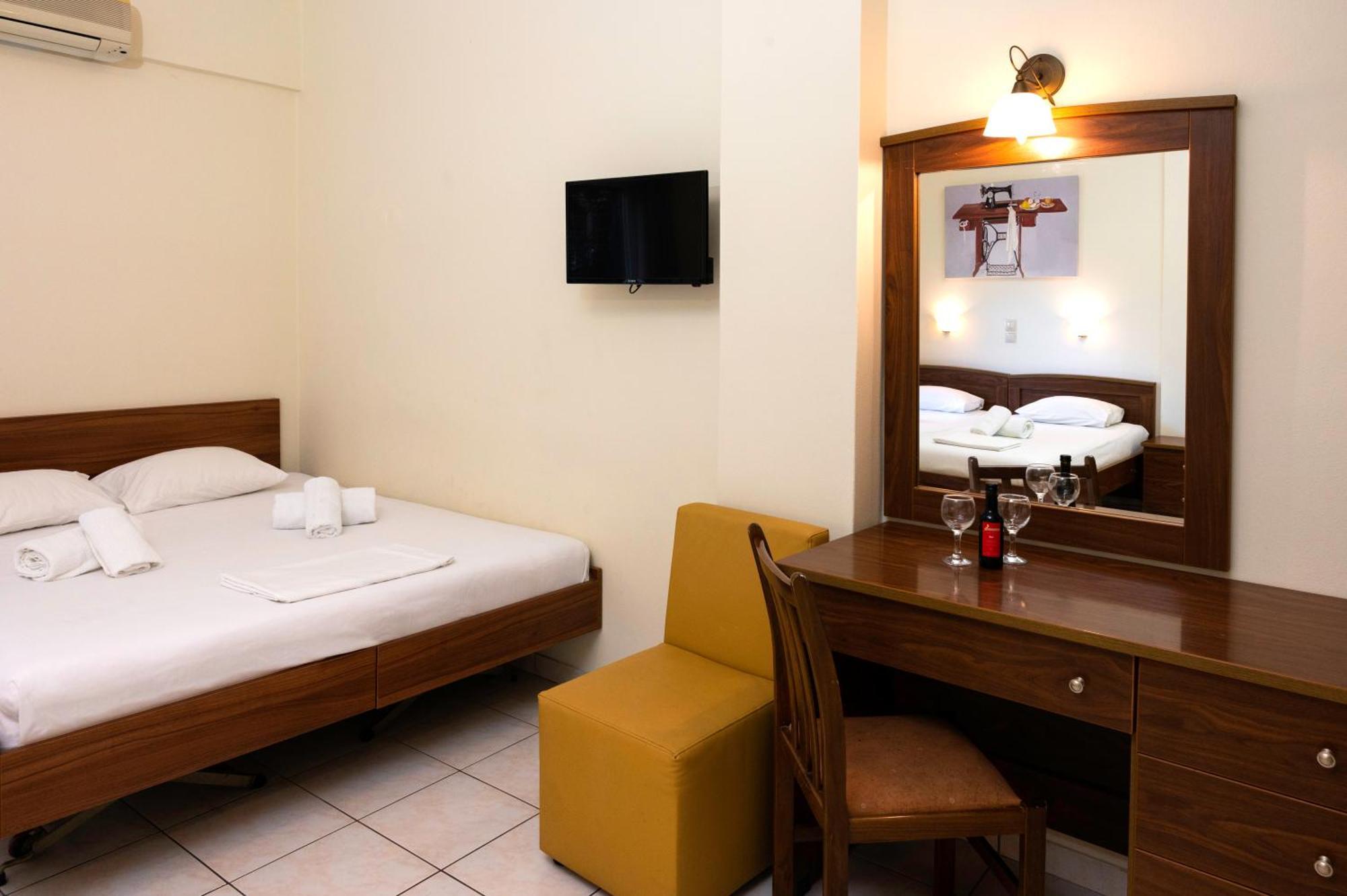 Konstantinos Hotel & Apartments I Nydrí Eksteriør bilde